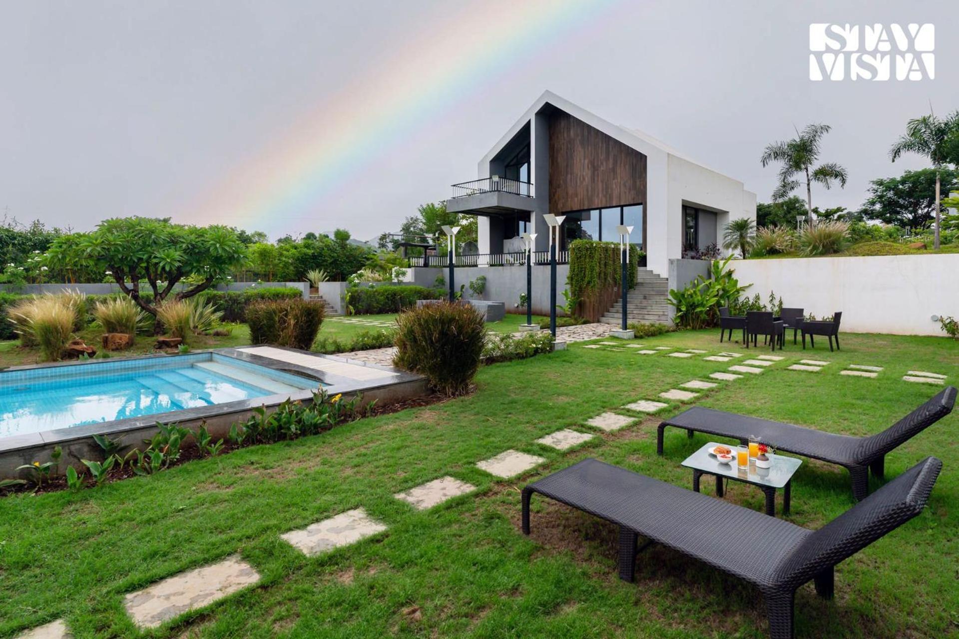 Stayvista At The Rainfield Villa With Gazebo & Lawn Nashik Esterno foto